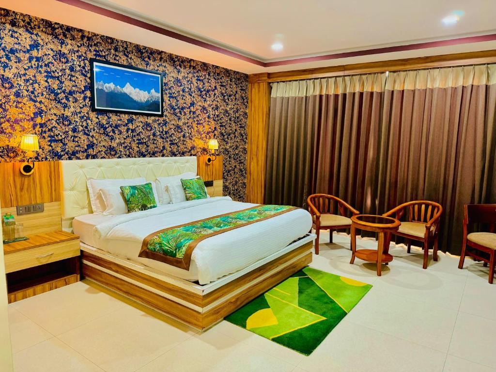 Postel nebo postele na pokoji v ubytování The Z retreat and SPA Gangtok 4 STAR LUXURY RESORT
