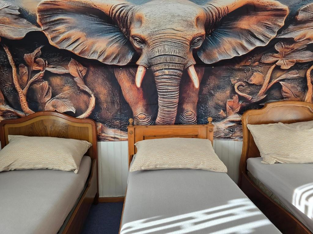 5 bedrooms apartments 3 miles from Cenrre Bern - Resim 3