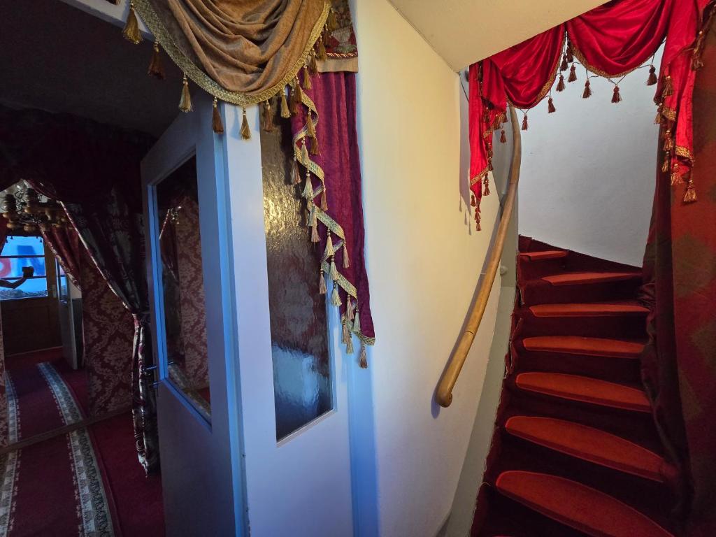 5 bedrooms apartments 3 miles from Cenrre Bern - Resim 17