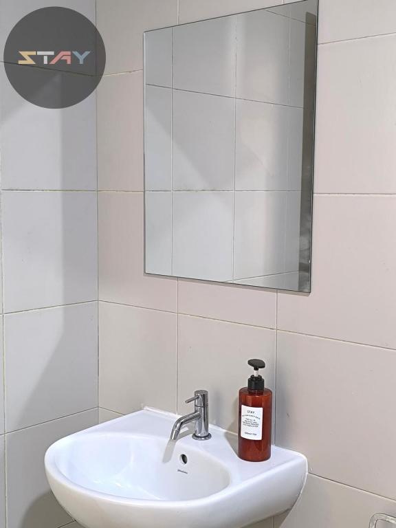 Koupelna v ubytování Meridin Sovo Modern Grey Tone 2BED Poolview BySTAY