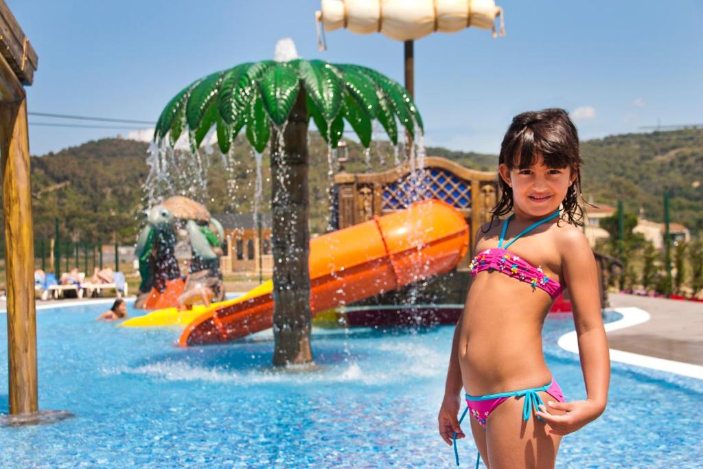 Bazén v ubytování Hotel Europa Splash & Spa nebo v jeho okolí