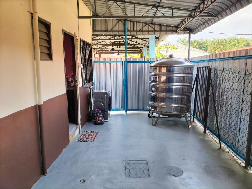 Fotografie z fotogalerie ubytování Homestay Pertama v destinaci Parit Raja