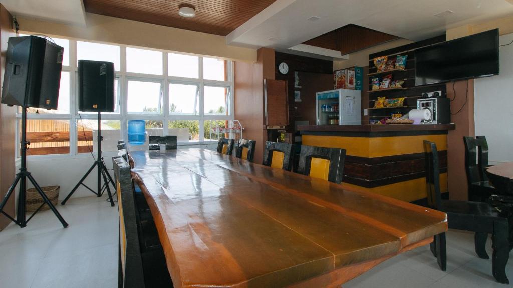 Lounge nebo bar v ubytování E. Moreno Recreation Beach Resort Ilocos Sur