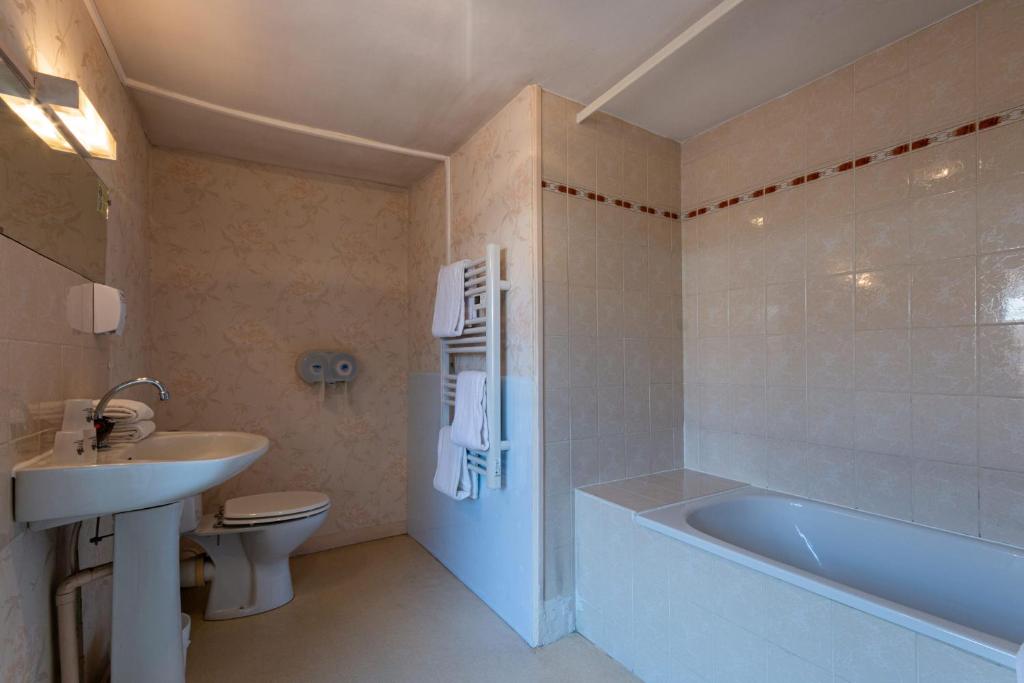 Hôtel Le Cheval Blanc - Chambre Triple