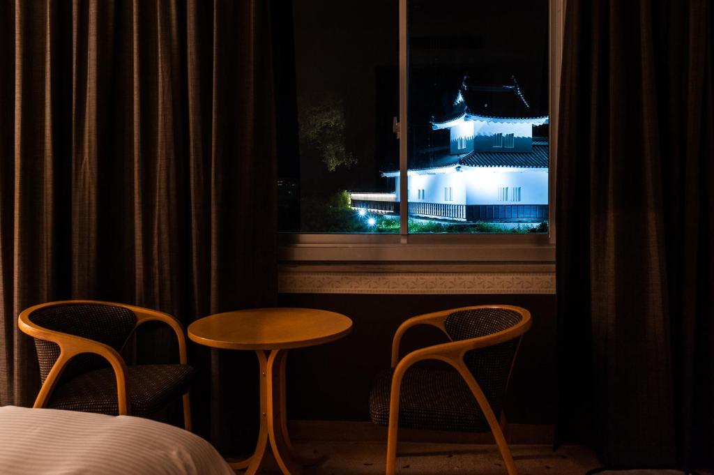 TV a/nebo společenská místnost v ubytování Mito Sannomaru Hotel