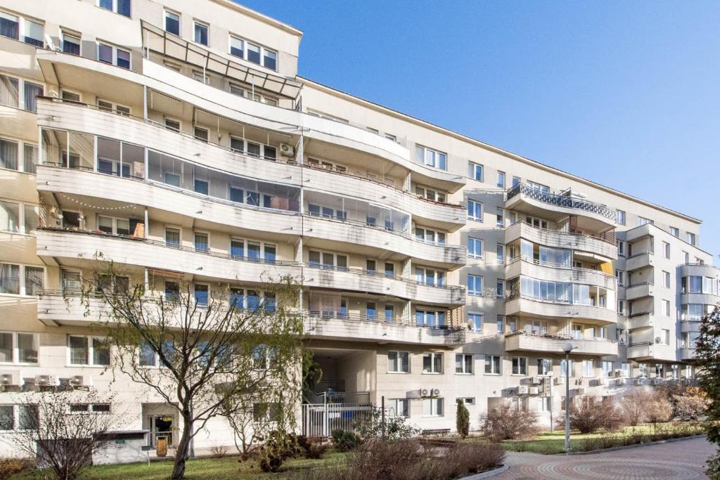 Budova, v ktorej sa apartmán nachádza