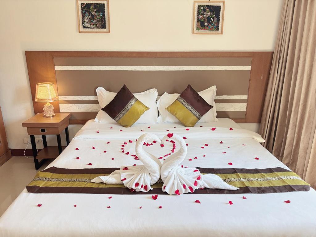 
Queen Room with Balcony
