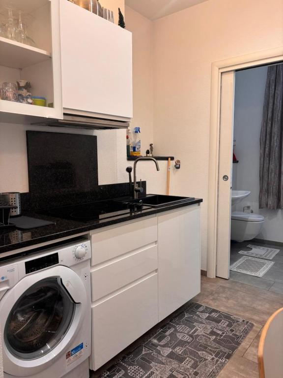 Kuchyň nebo kuchyňský kout v ubytování Apartment Alina