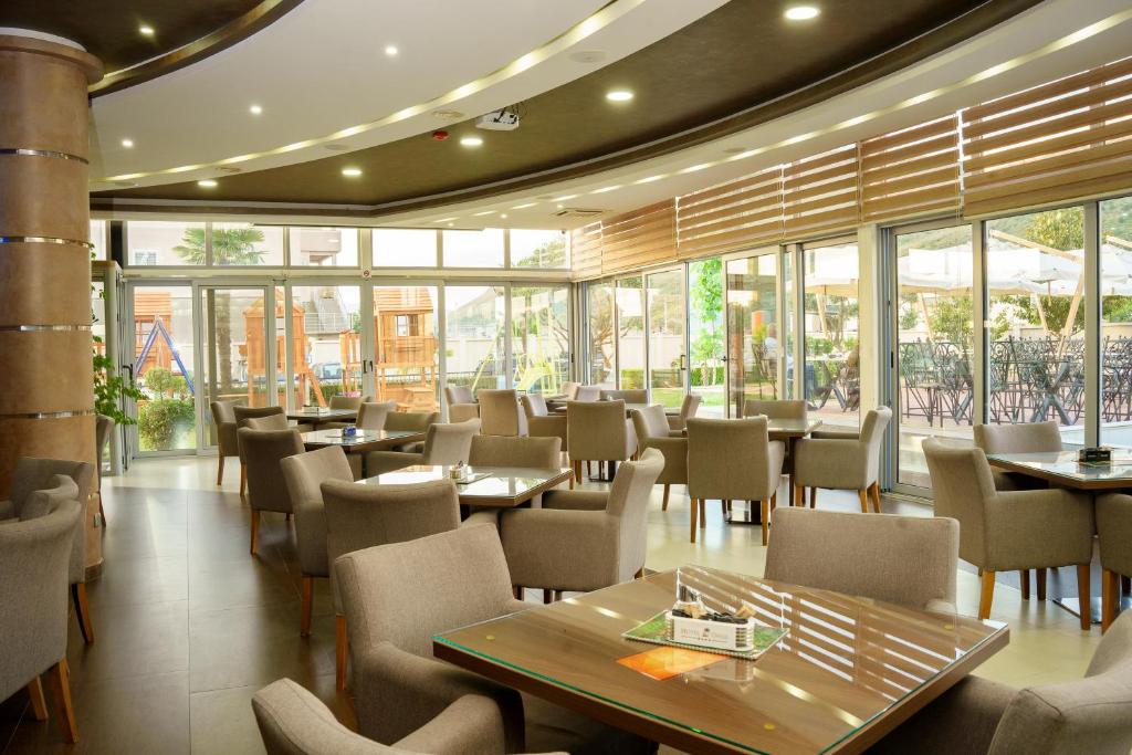 Fotografie z fotogalerie ubytování Hotel Oasis v destinaci Podgorica