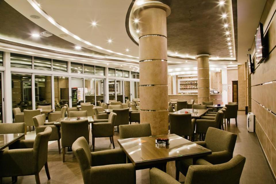 Fotografie z fotogalerie ubytování Hotel Oasis v destinaci Podgorica