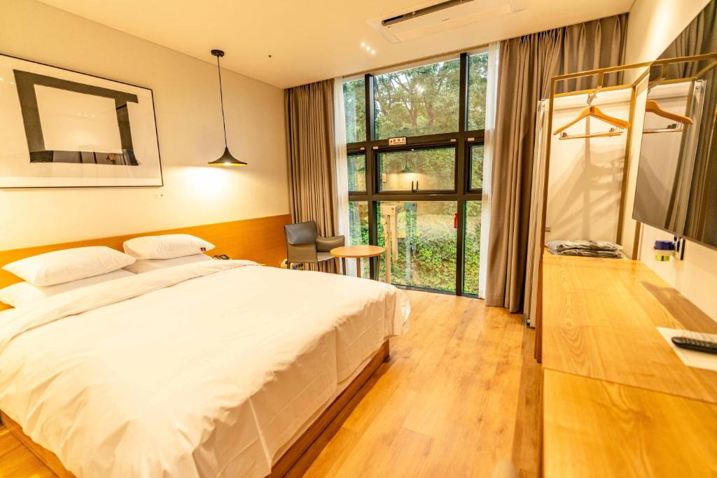 Lagobaum Hotel - Deluxe Double Room