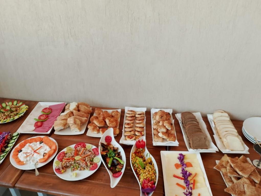 Jídlo v hotelu nebo okolí