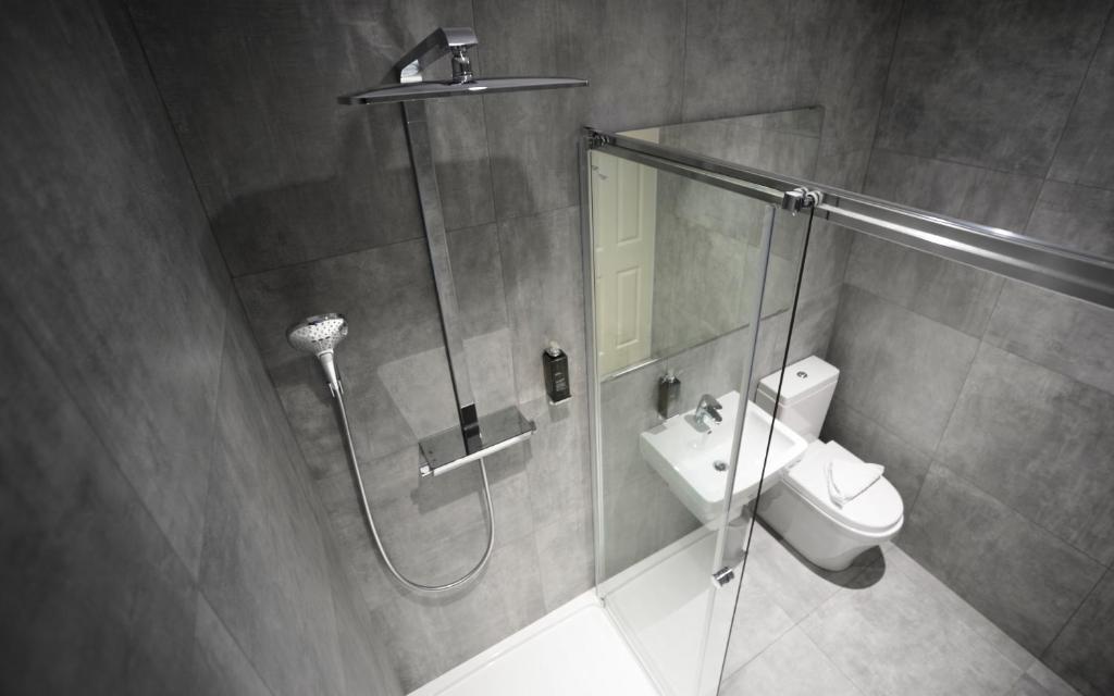 The Tudor Inn Hotel - Resim 43