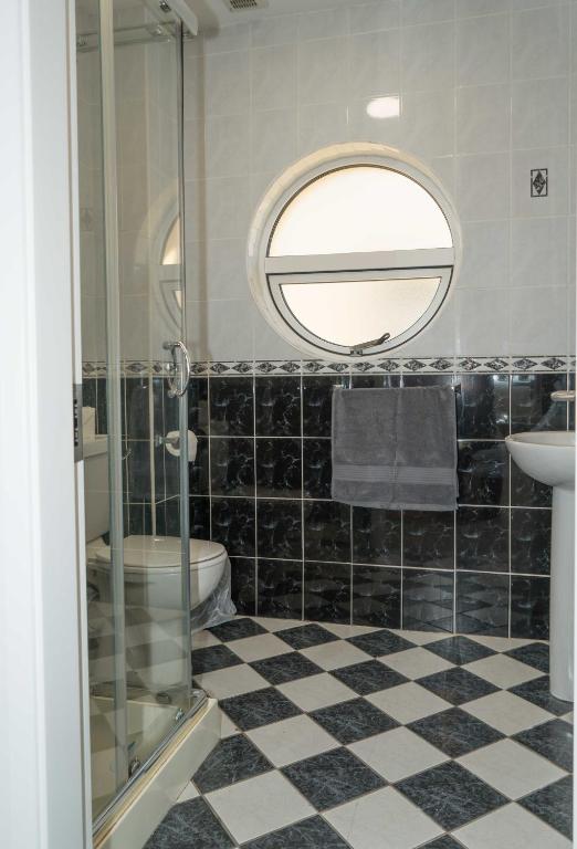Koupelna v ubytování Glancys Accomadation