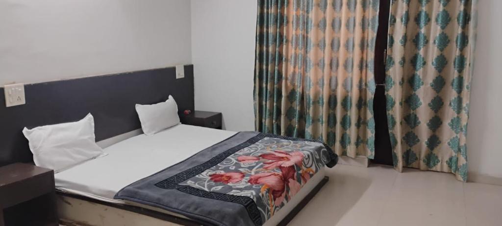 Fotografie z fotogalerie ubytování Krishna International Hotel v destinaci Vrindavan