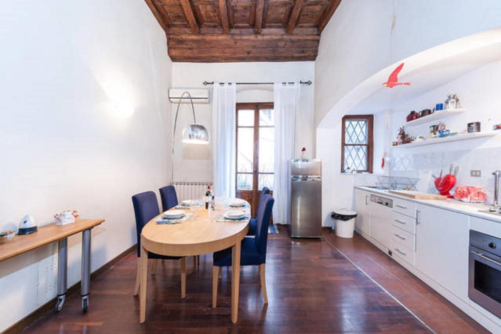 Kuchyňa alebo kuchynka v ubytovaní Tornabuoni Apartment