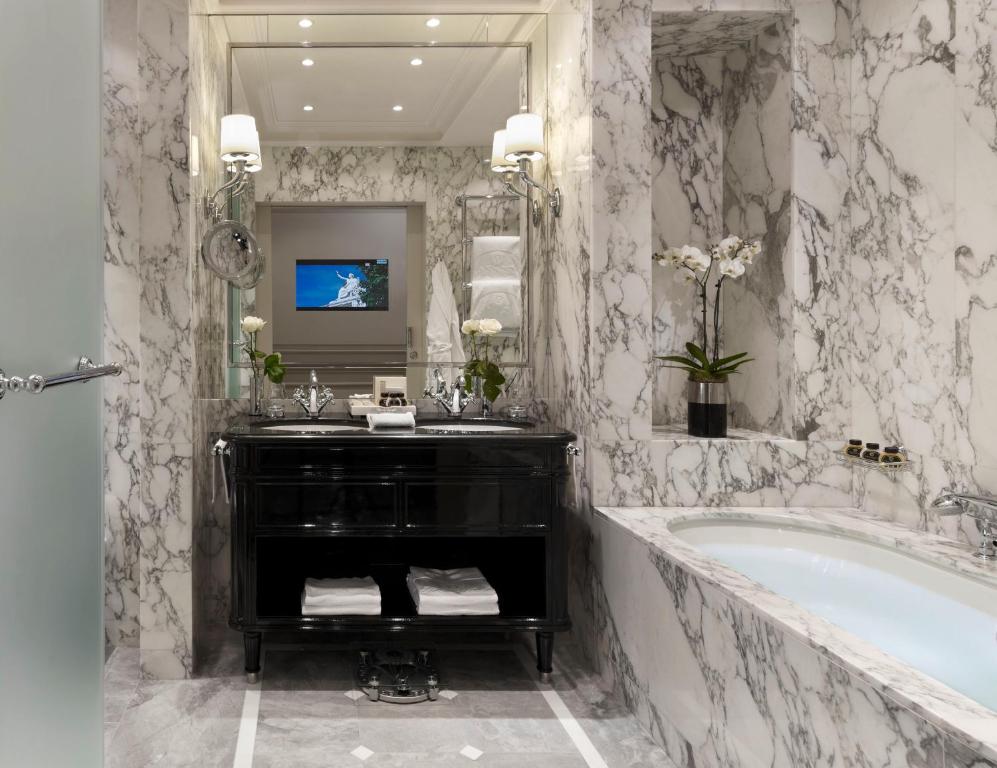 Hotel Sacher Wien - 8