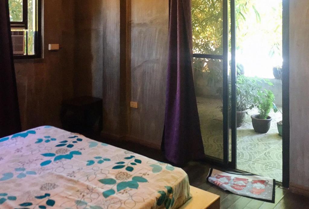 RedDoorz Hostel @ Madrias Pension House Isabela - Chambre De Luxe