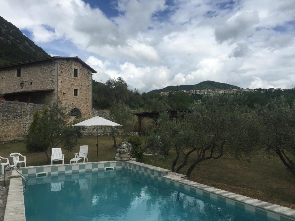 Nespecifikovaný výhled na hory nebo výhled na hory při pohledu z bed and breakfast