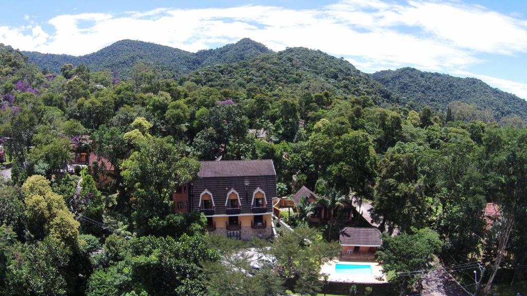  Pousada Solar das Montanhas
