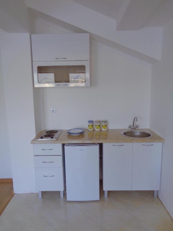 Villa Boka Sunrise Apartments - 13