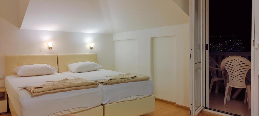 Villa Boka Sunrise Apartments - 10