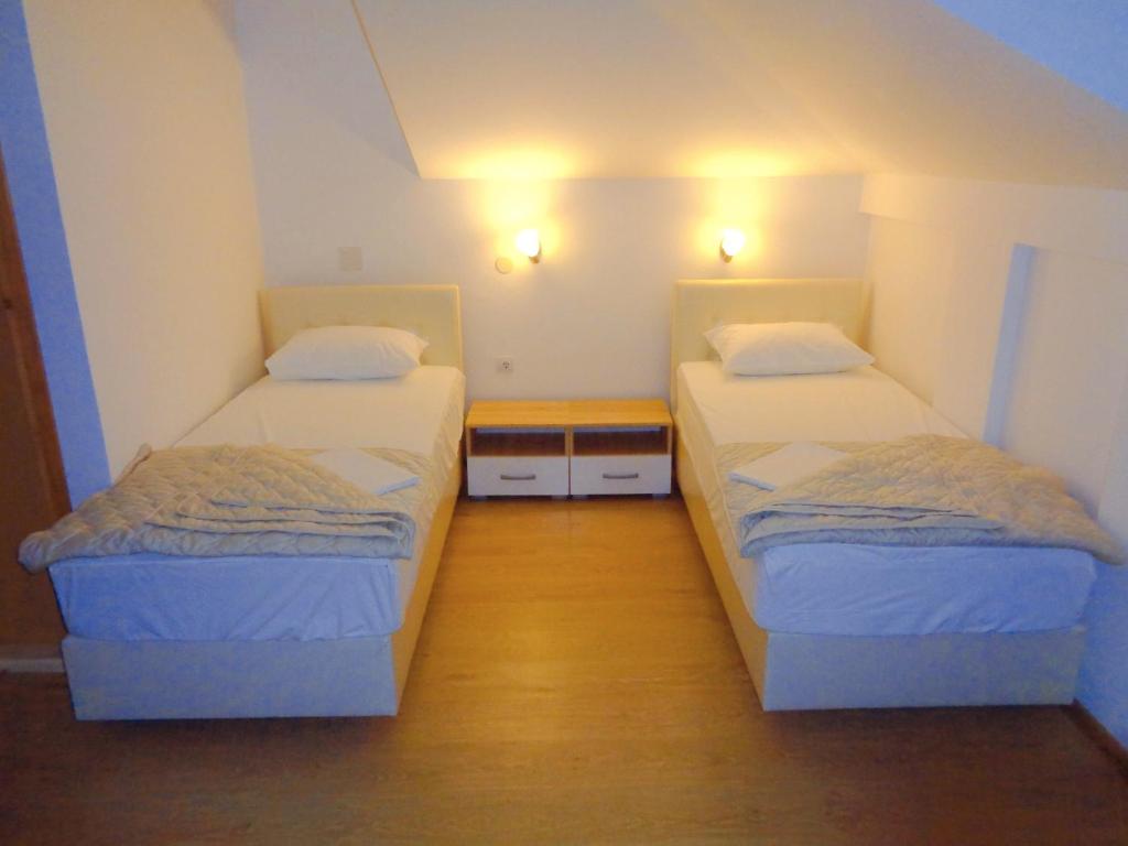 Villa Boka Sunrise Apartments - 11