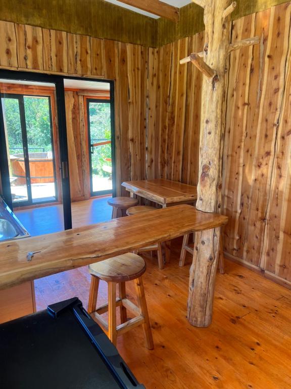 Fotografie z fotogalerie ubytování Cabañas vista al río v destinaci Hornopiren