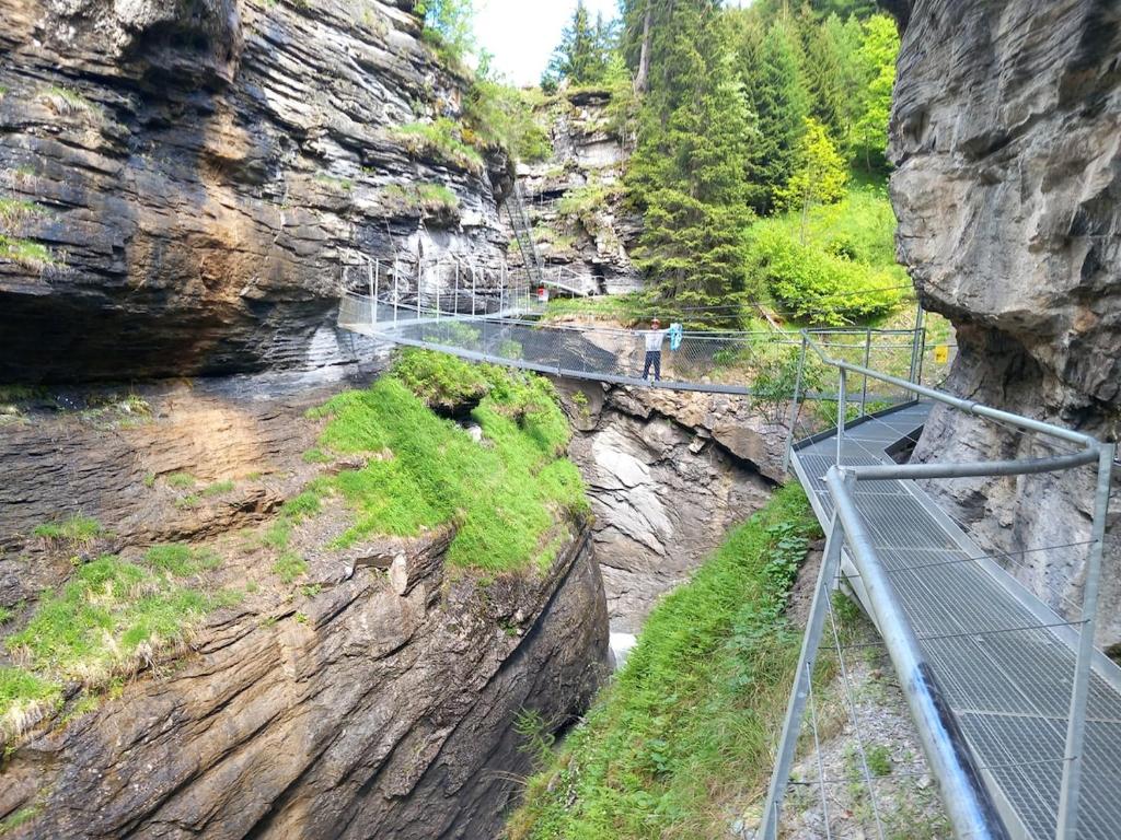 Modernes Studio bei Gemmi und Sportarena - Resim 15