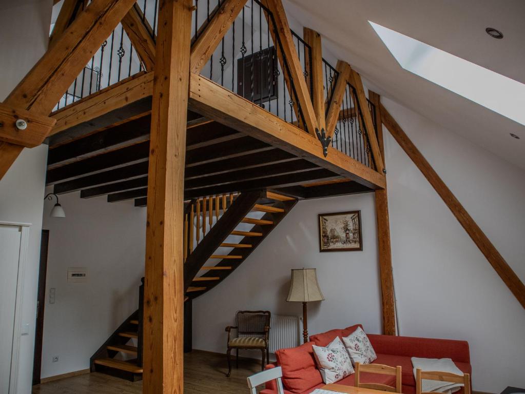 Na Uboczu - Quadruple En Duplex Avec Cuisine