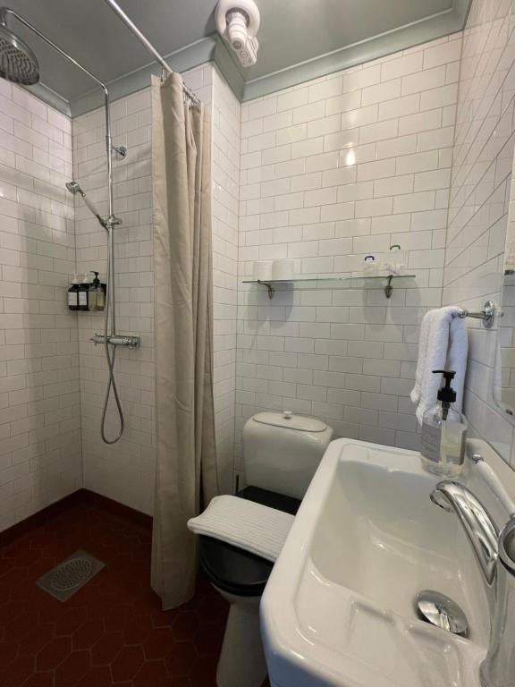 Koupelna v ubytování Borgviks Herrgård