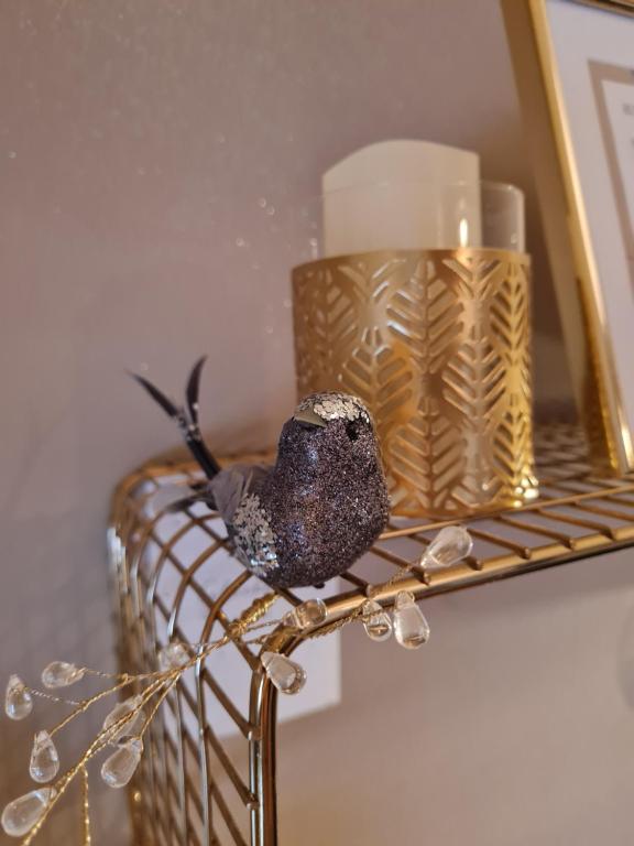Galeri foto Your little sparkle Room "FOR WOMAN ONLY !" di Wina