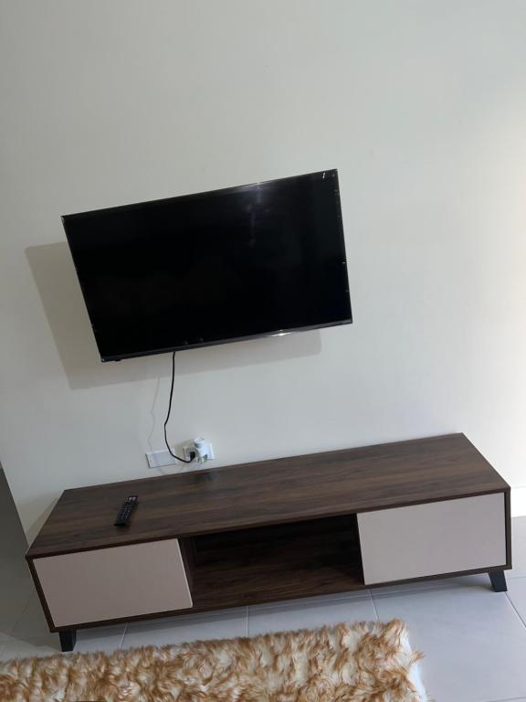 TV a/nebo společenská místnost v ubytování Ocean Point Gated Home