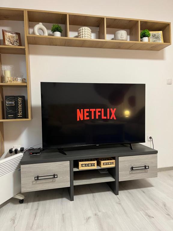 TV a/nebo společenská místnost v ubytování Boho stan na dan