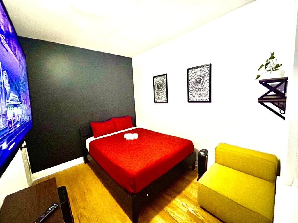Stay 424 Hostel in West Ridge
