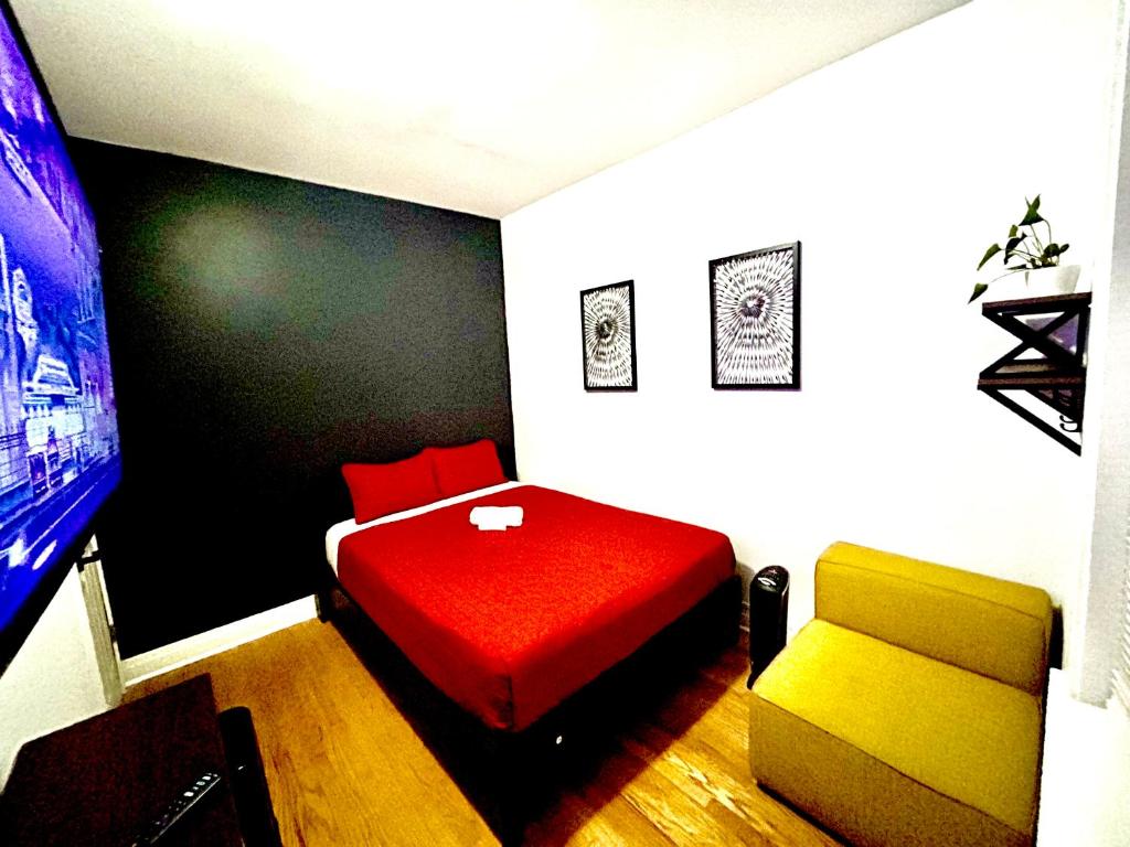 Hostel 424 Room Near Logan Square Chicago
