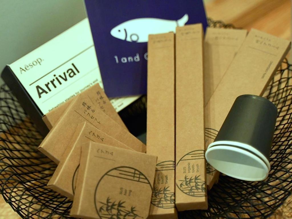 a basket with cards and a candle and a box at 1 and Only Hotel Io - イオ in Minamiise