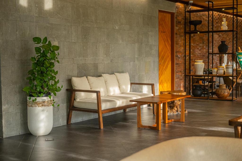 Posezení v ubytování Kayumas Seminyak Resort