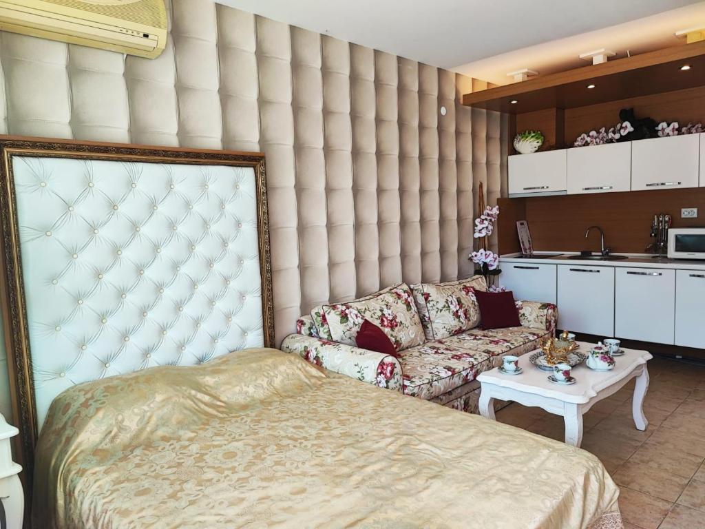 Kuchyň nebo kuchyňský kout v ubytování Dom-El Real Apartments in Sea View Complex