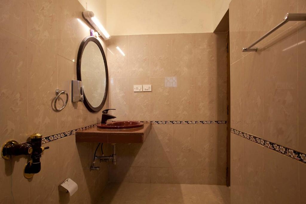 Koupelna v ubytování Away From Home - 2 - Rooms In Ooty, Home Stay Ooty