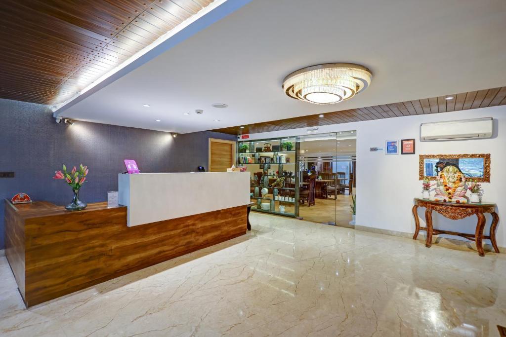 Posezení v ubytování Hotel 91 Huda City Centre