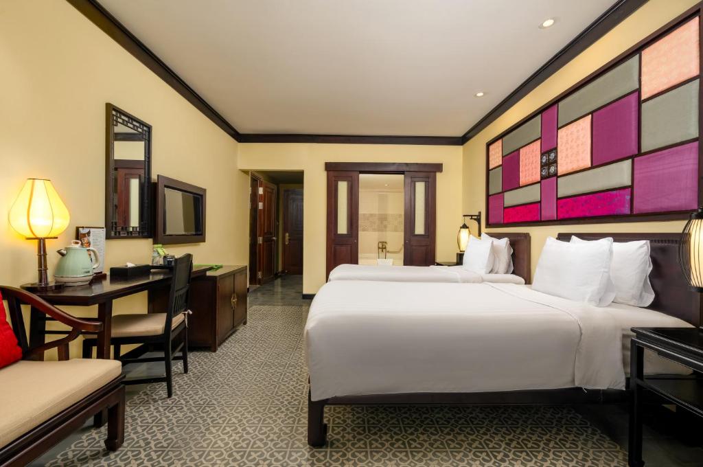 Family Suite with Balcony - Connecting Door