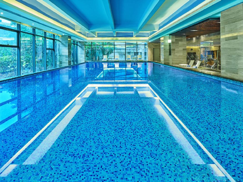 Bazén v ubytování DoubleTree by Hilton Heyuan nebo v jeho okolí