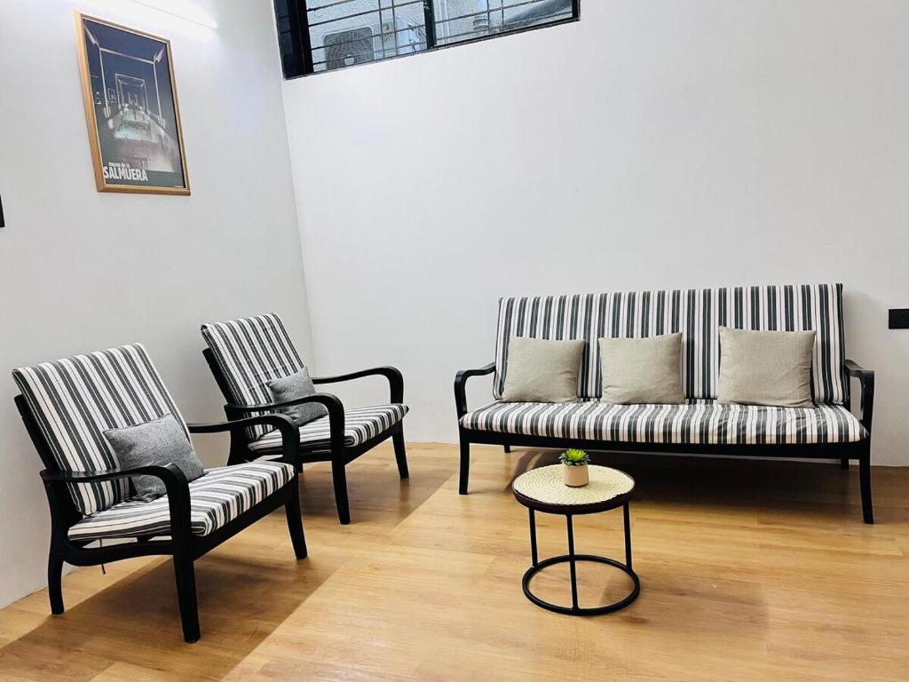 Gallery image of 2 BHK Spacious Home Kothrud in Pune