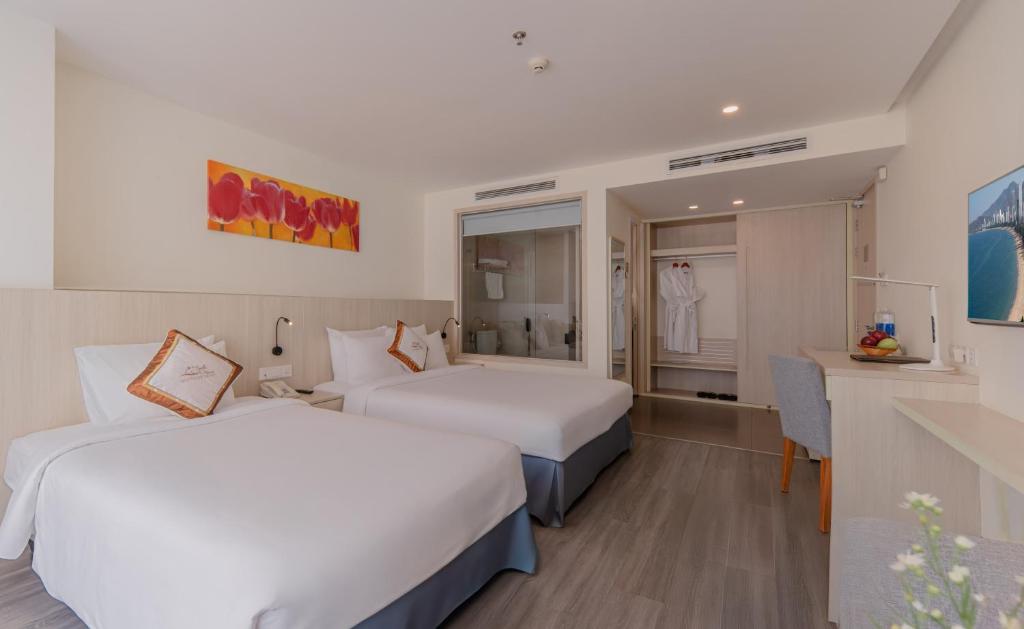 Phòng Deluxe Giường Đôi/2 Giường Đơn Nhìn Ra Thành Phố