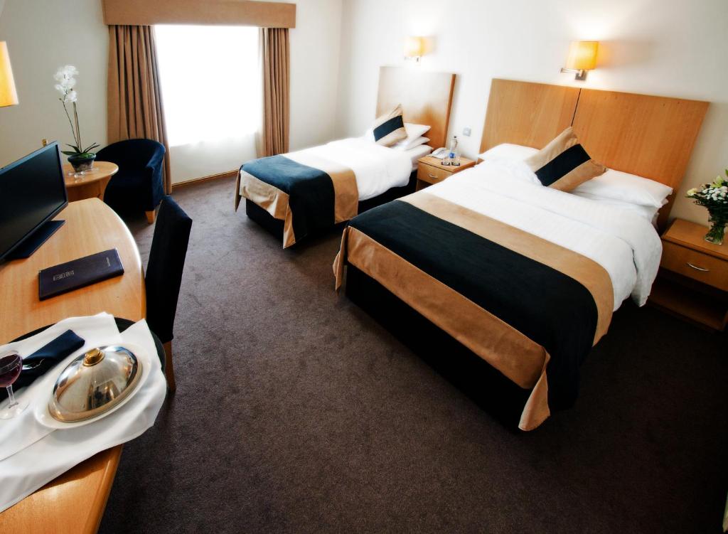 La Mon Hotel & Country Club - 