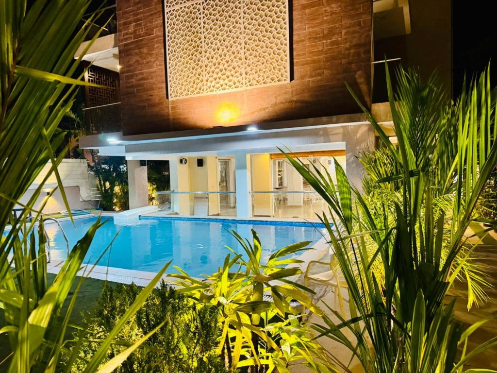 Piscina di BluO Amani Vagator - Boutique Hotel Goa o nelle vicinanze