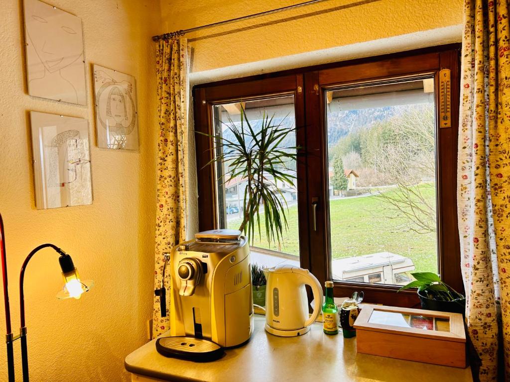 Příslušenství pro přípravu čaje a kávy v ubytování Haus Winkl 55