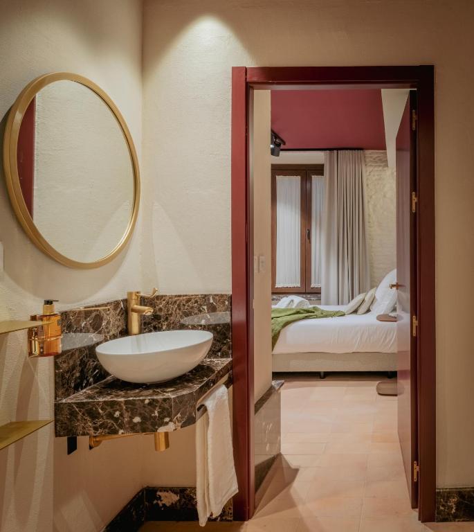 LIRIUM Casa Patio - 3