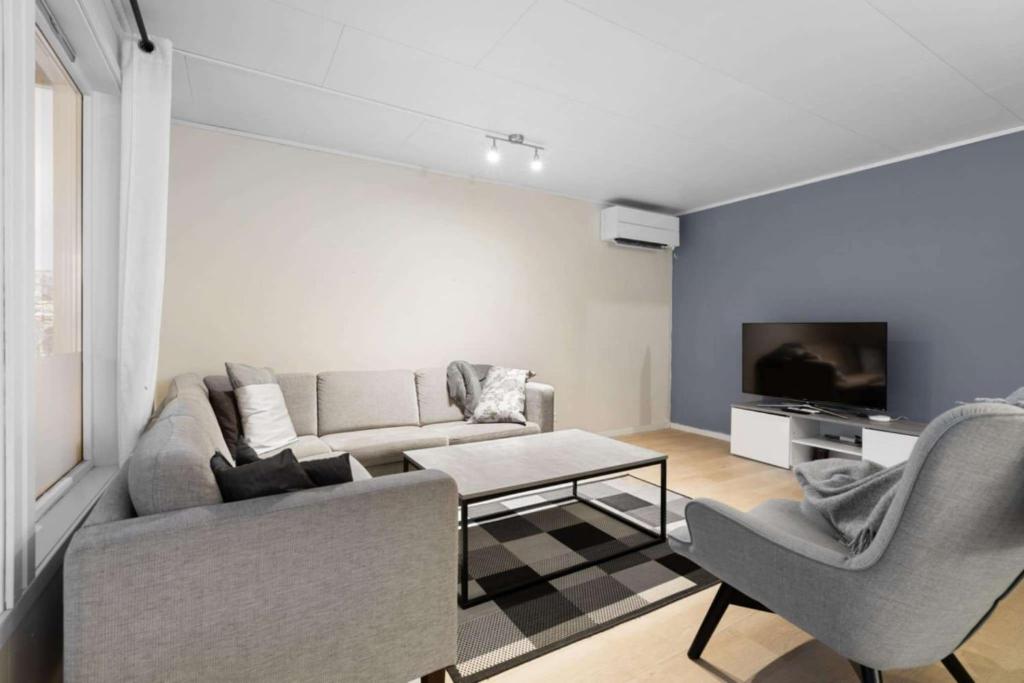TV a/nebo společenská místnost v ubytování Lovly 3 Bedroom apartment with the view of aurora